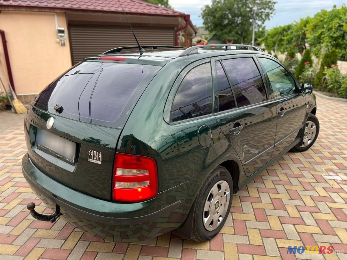 2003' Skoda Fabia photo #4