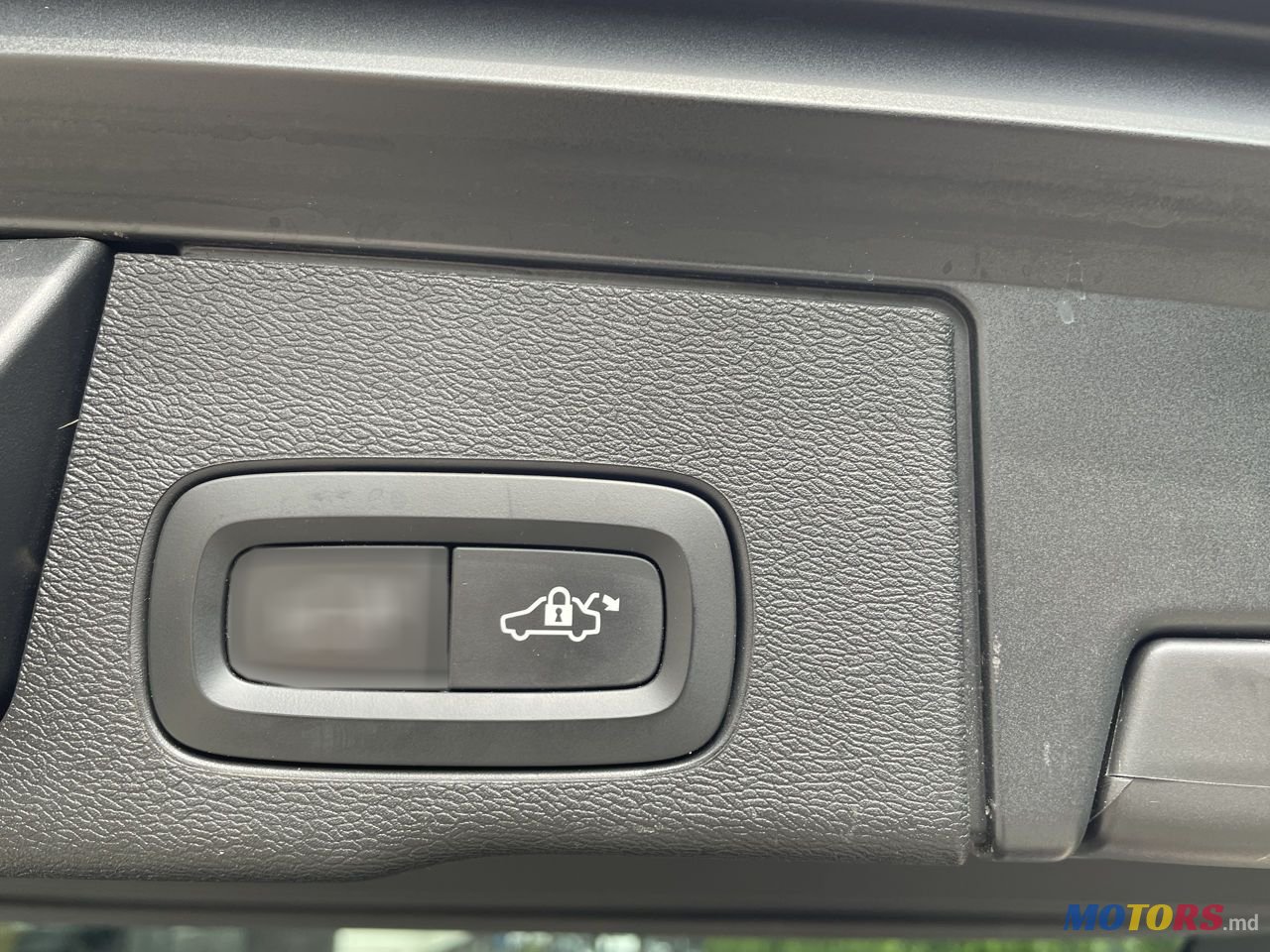 2018' Volvo XC60 photo #3