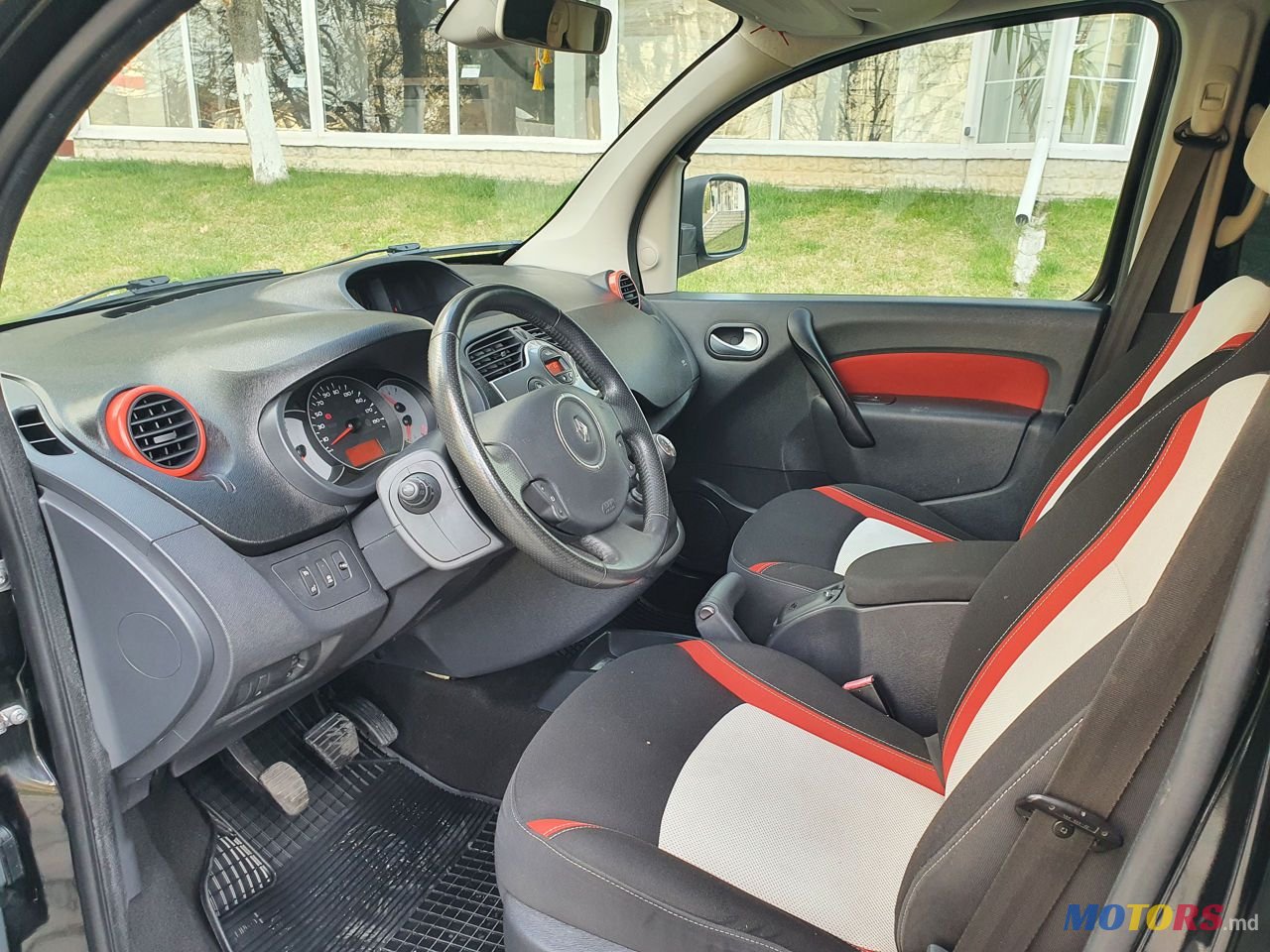 2012' Renault Kangoo photo #4