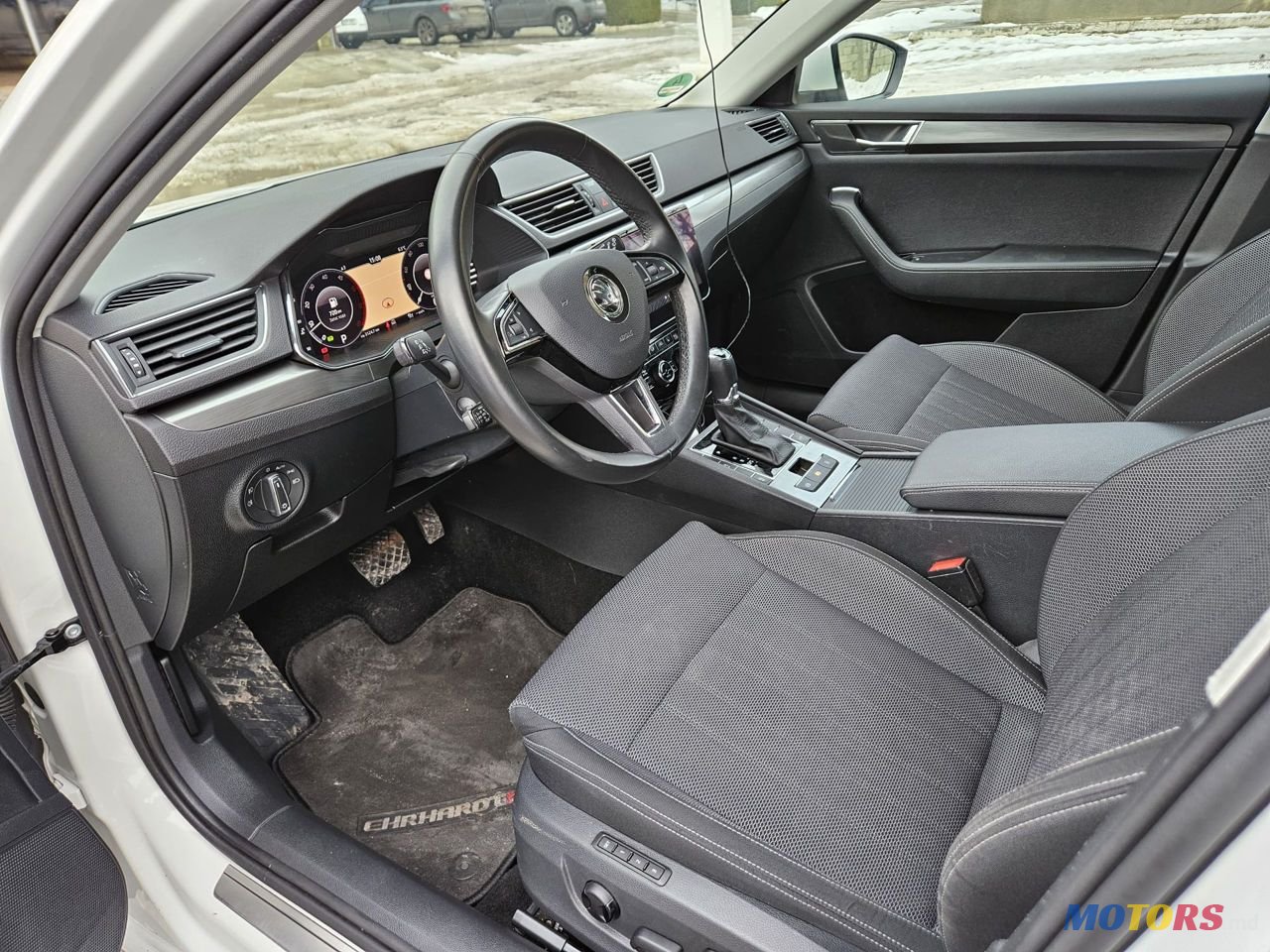 2020' Skoda Superb photo #5