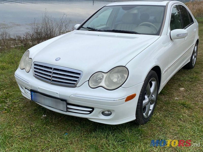 2006' Mercedes-Benz C-Class photo #1