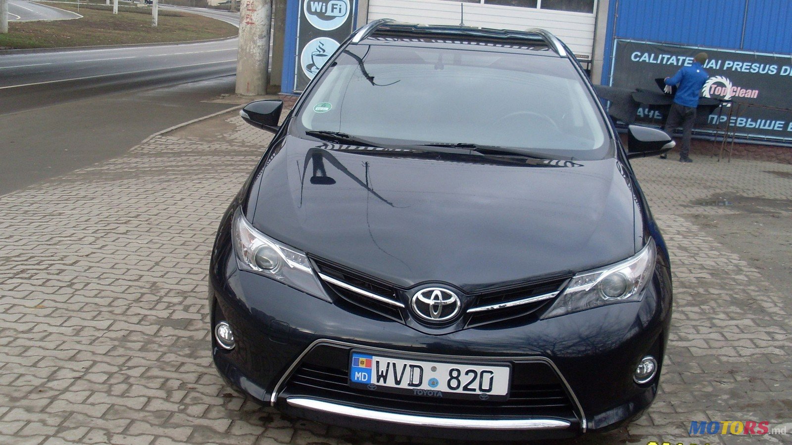 2014' Toyota Auris photo #1