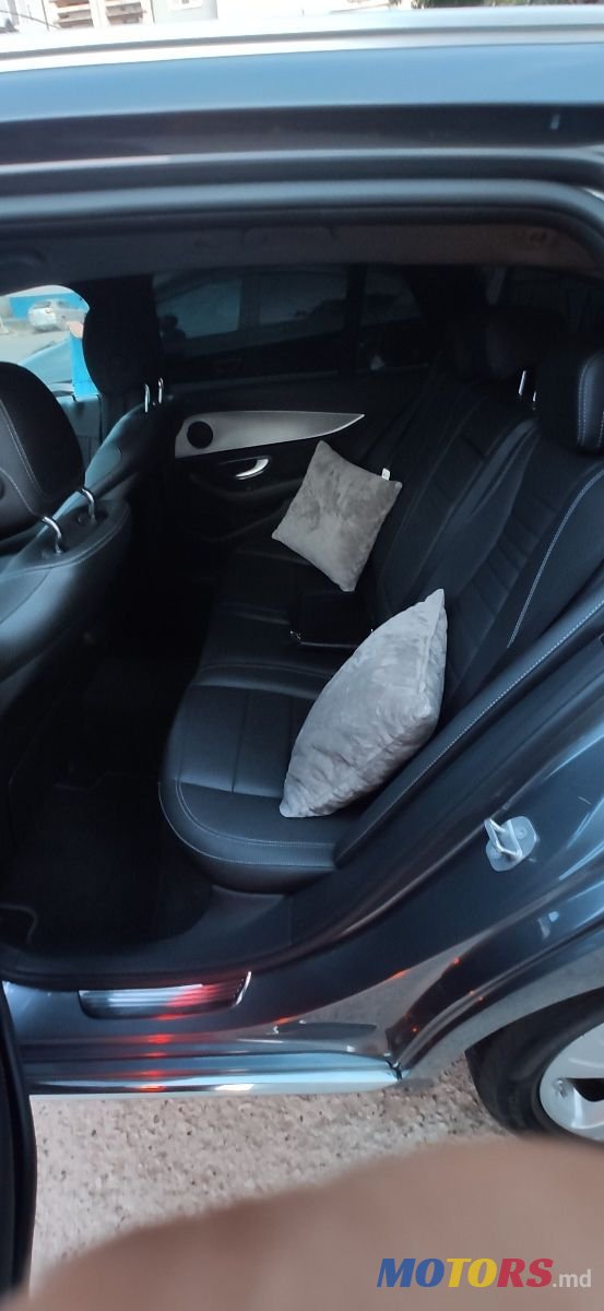 2019' Mercedes-Benz E-Class photo #4