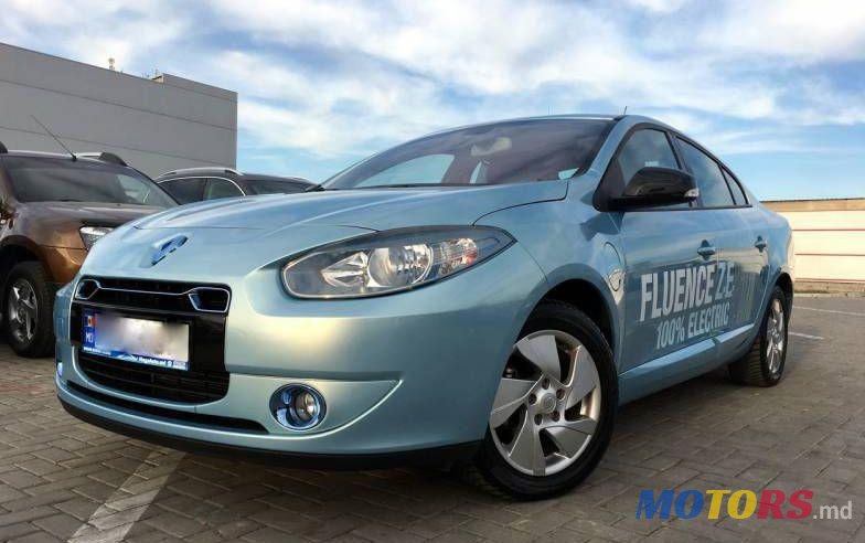 2012' Renault Fluence photo #1
