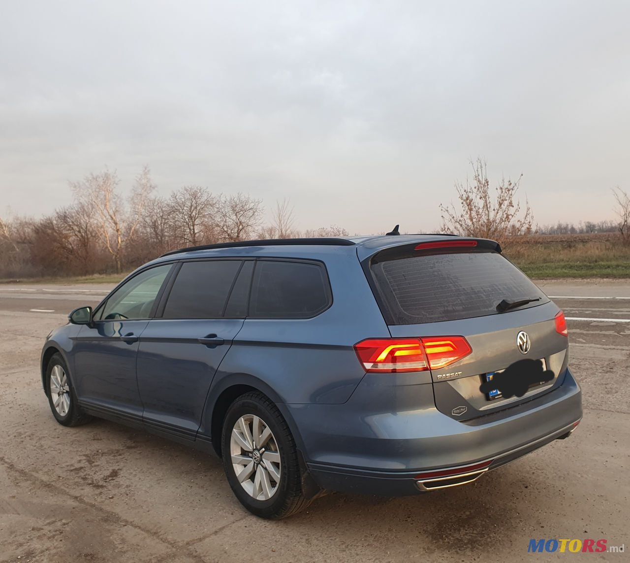 2016' Volkswagen Passat photo #1