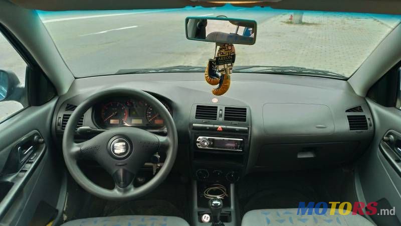 2001' SEAT Cordoba photo #5