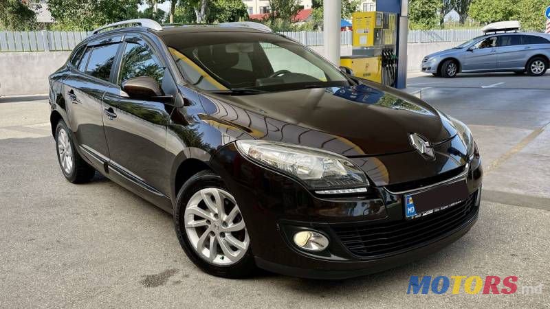 2012' Renault Megane photo #1