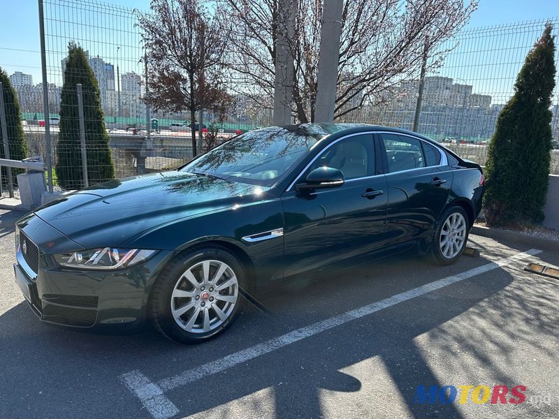 2015' Jaguar XE photo #5