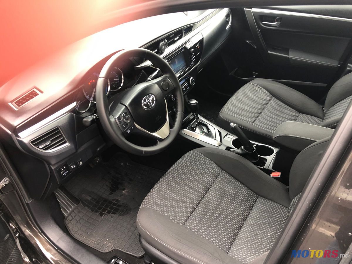 2015' Toyota Corolla photo #4