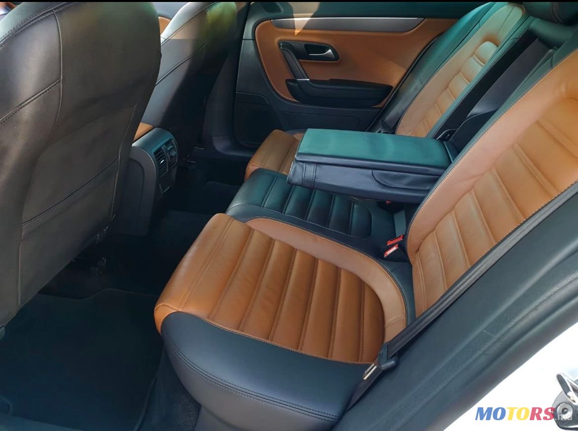 2014' Volkswagen Passat photo #3