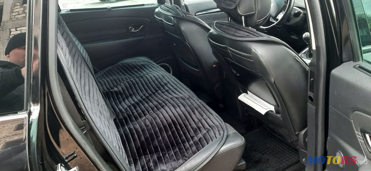 2011' Renault Grand Scenic photo #6
