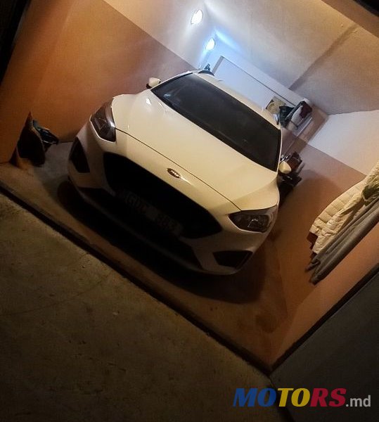 2020' Ford Focus photo #1