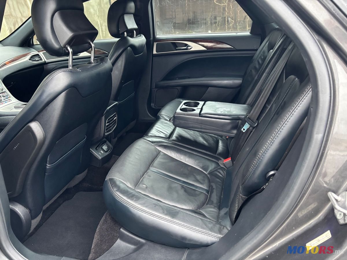 2017' Lincoln MKZ photo #6