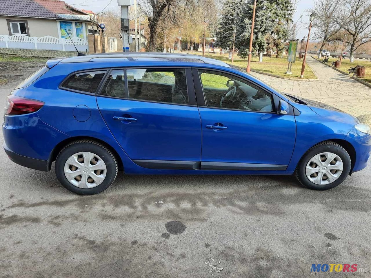 2012' Renault Megane photo #4