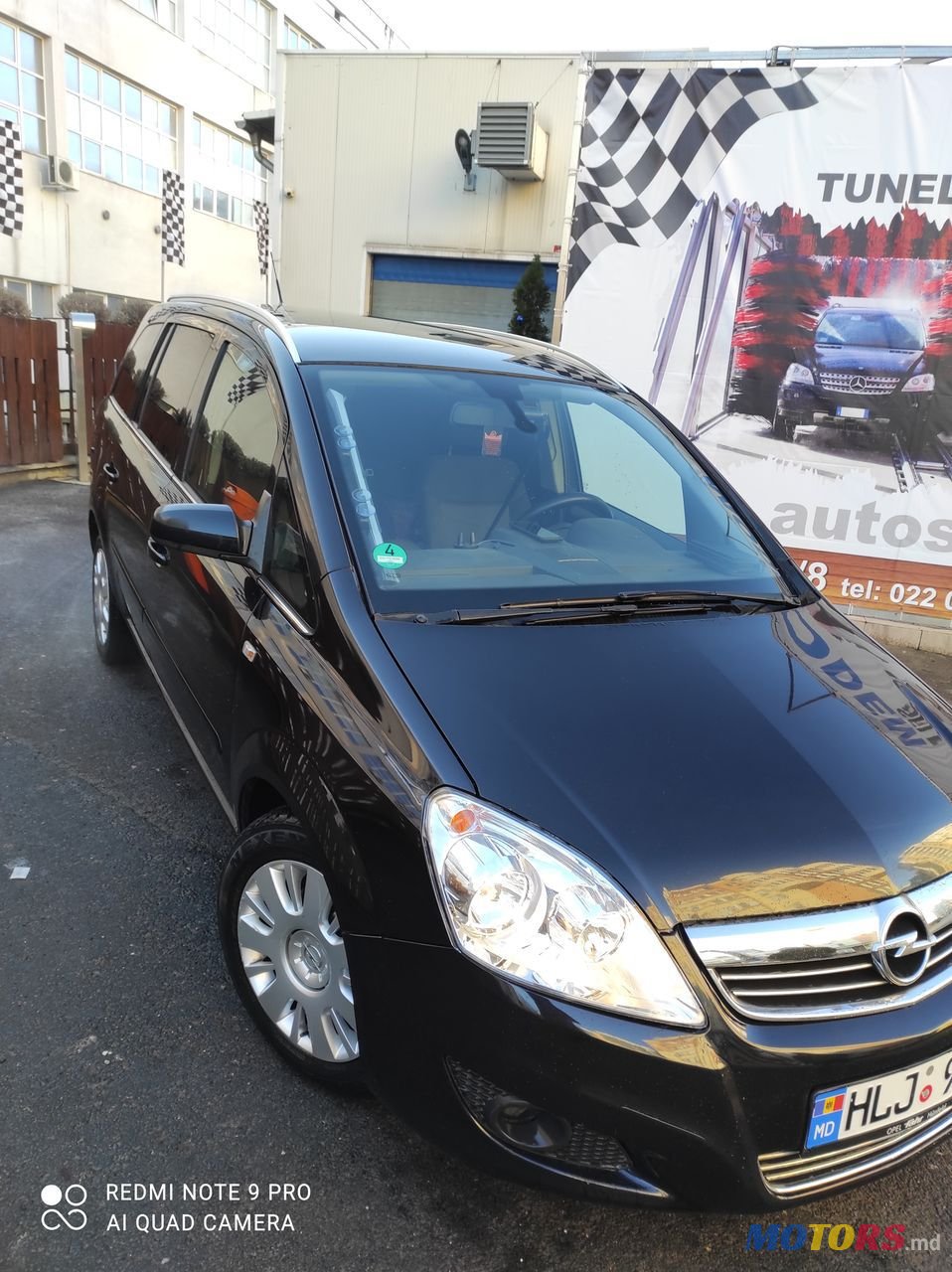 2008' Opel Zafira photo #1