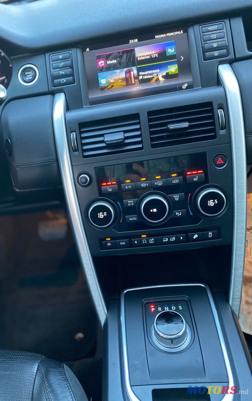 2016' Land Rover Discovery Sport photo #6