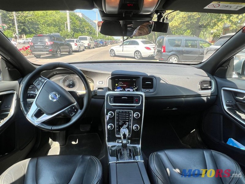2015' Volvo V60 photo #4