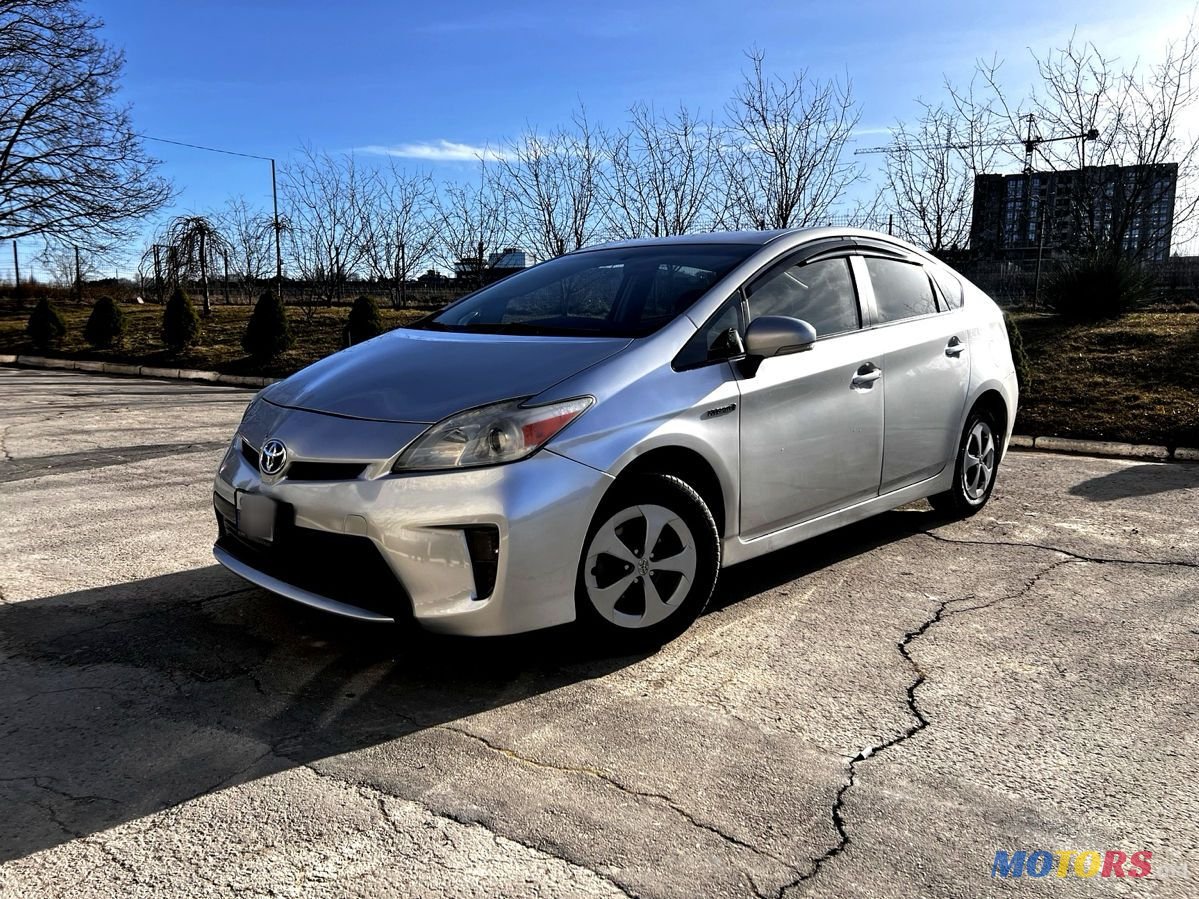 2013' Toyota Prius photo #1