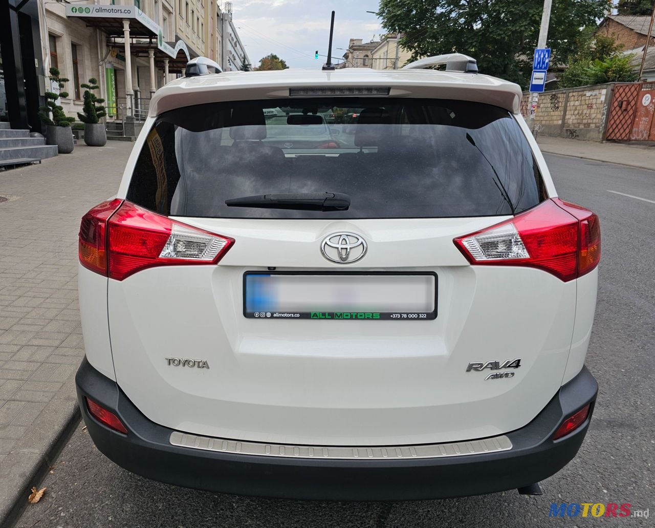 2013' Toyota RAV4 photo #4