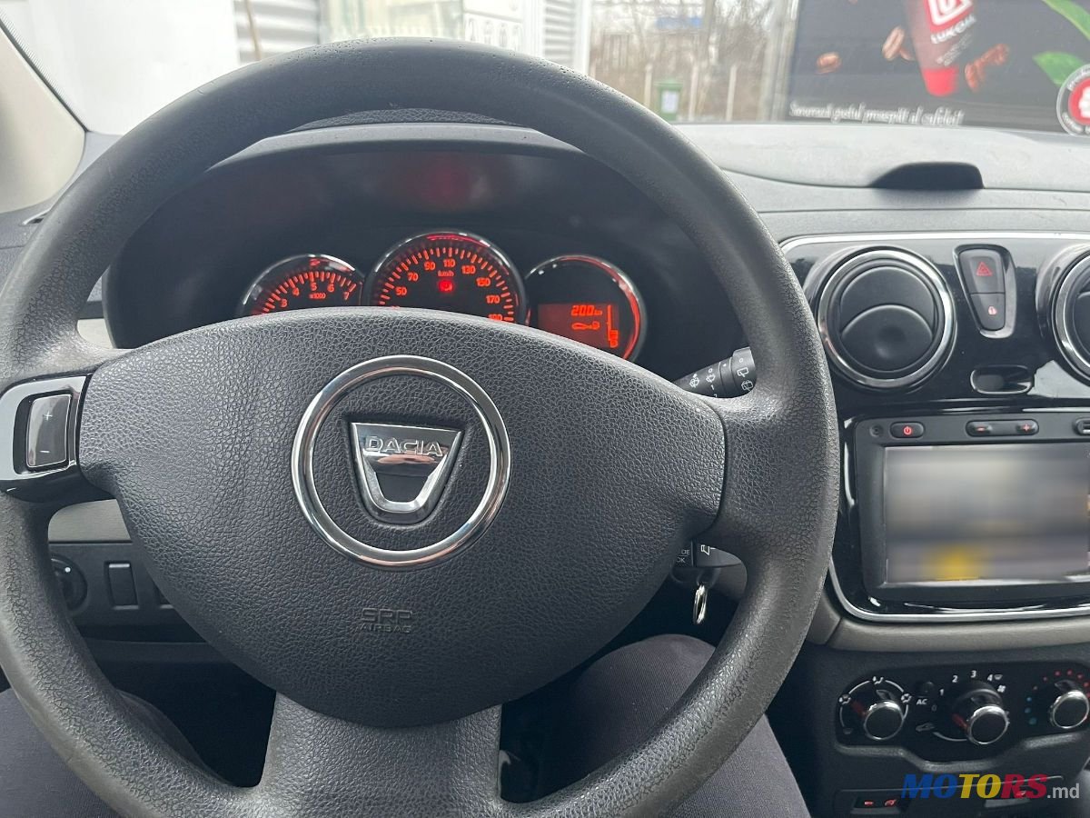 2015' Dacia Lodgy photo #6
