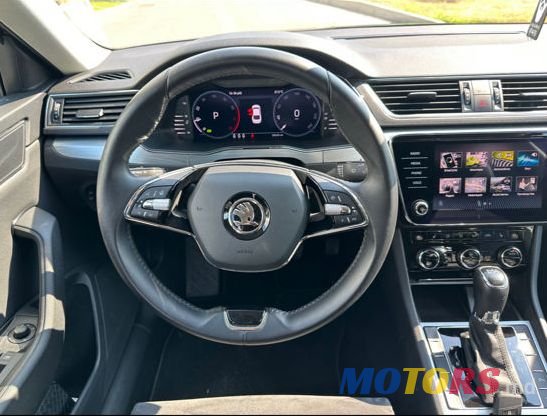 2022' Skoda Superb photo #5