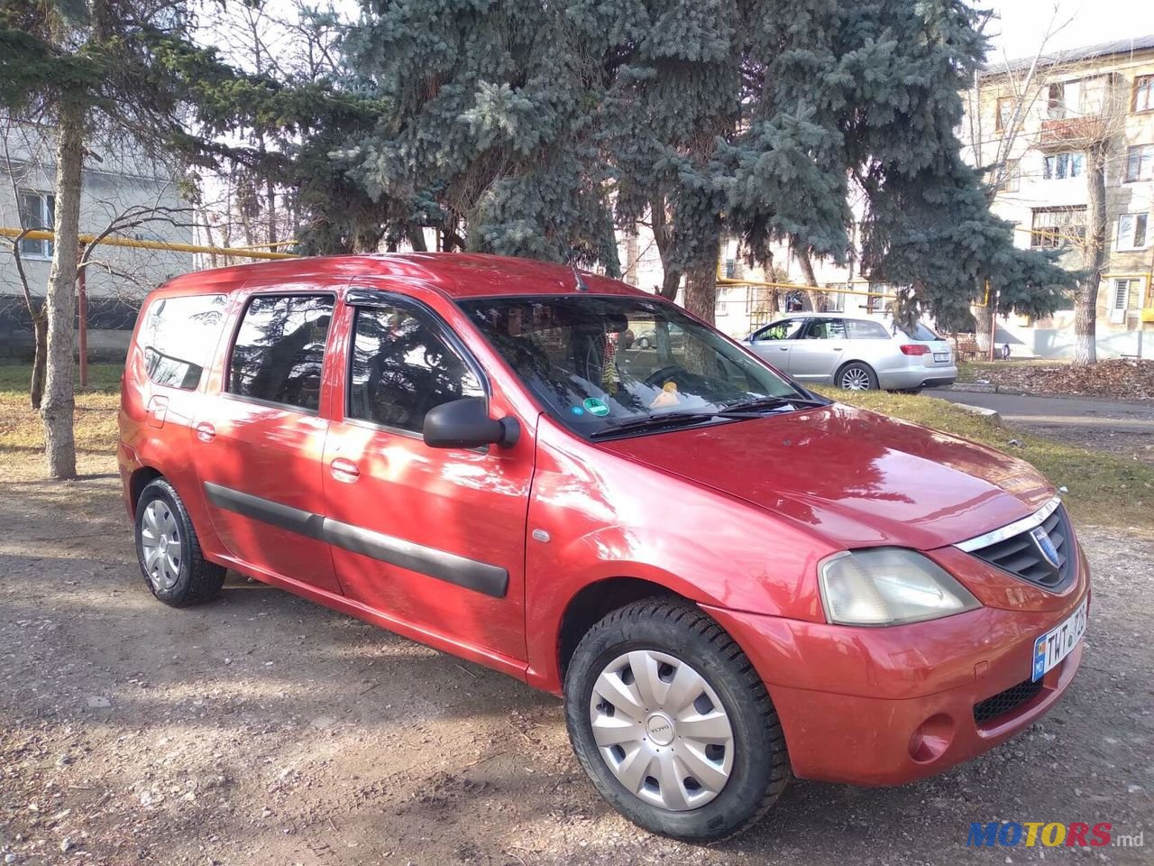 2009' Dacia Logan Mcv photo #2