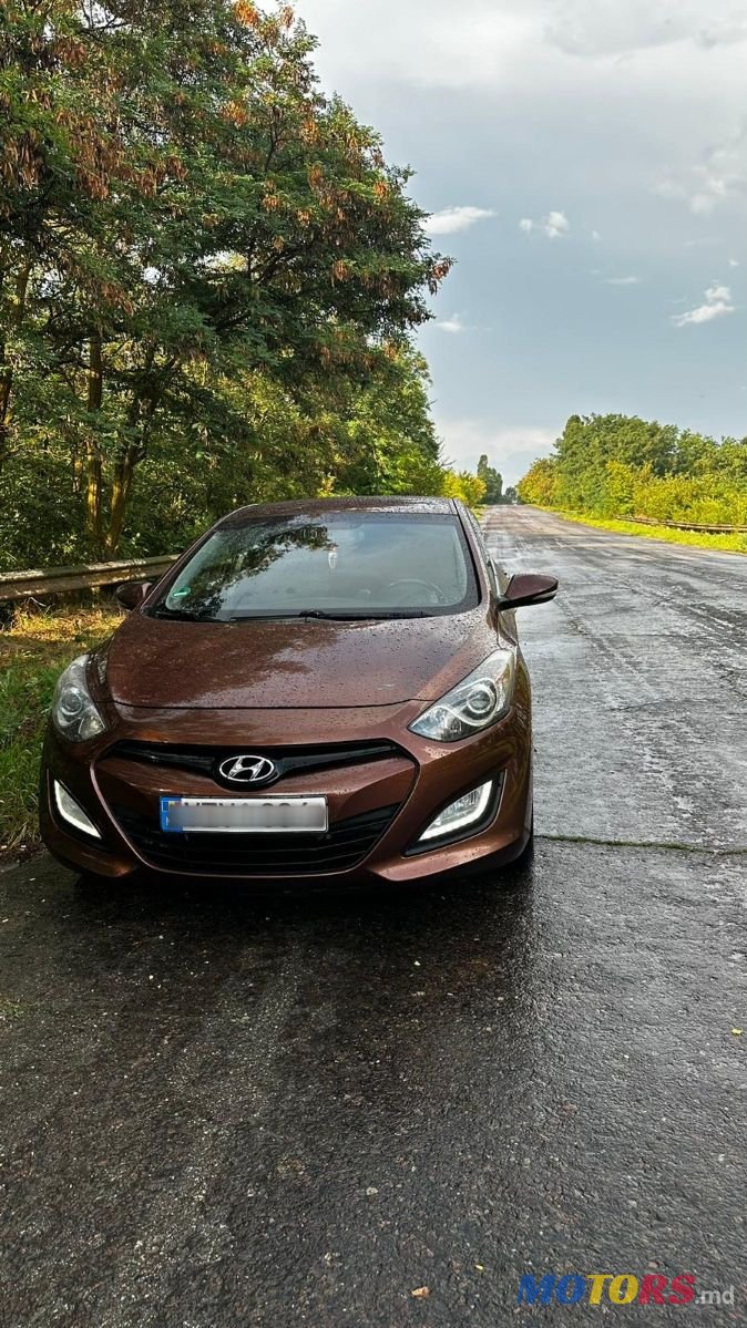 2012' Hyundai i30 photo #3