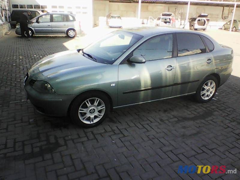2003' SEAT Cordoba photo #3