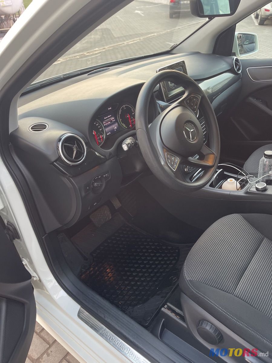 2015' Mercedes-Benz B Класс photo #5