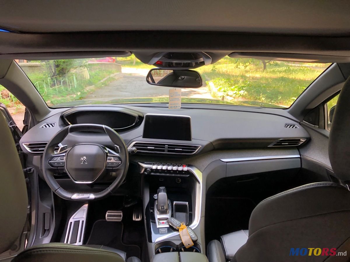 2020' Peugeot 5008 photo #4