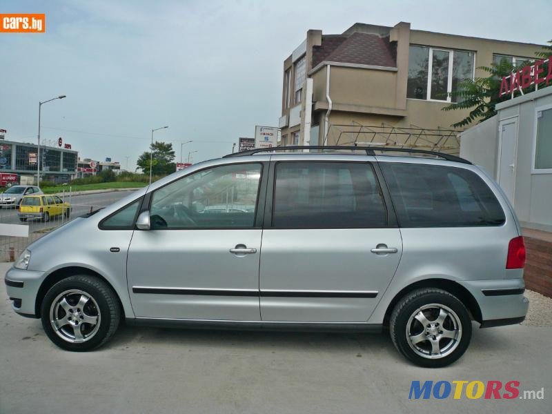 2005' Volkswagen Sharan photo #3