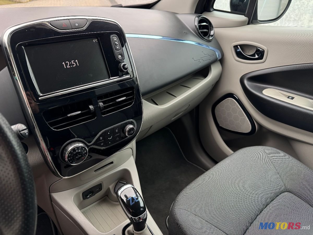 2013' Renault Zoe photo #3