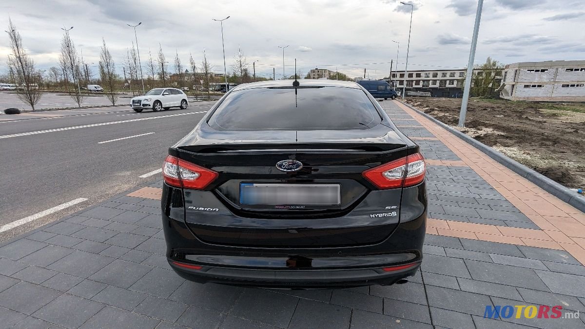 2016' Ford Fusion photo #2