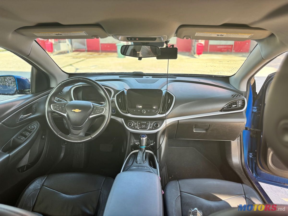 2017' Chevrolet Volt photo #4