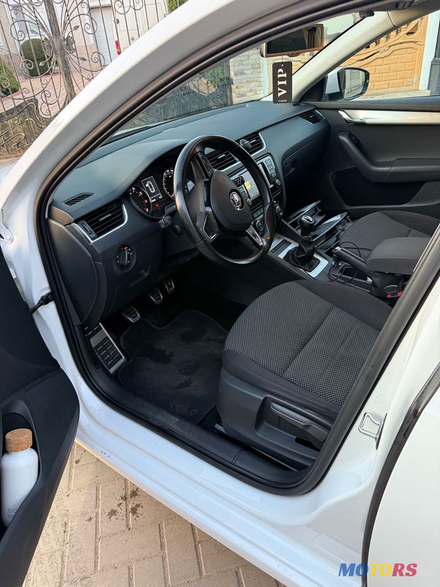 2015' Skoda Octavia photo #6