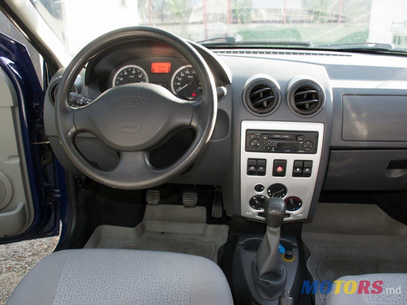2006' Dacia Logan photo #3