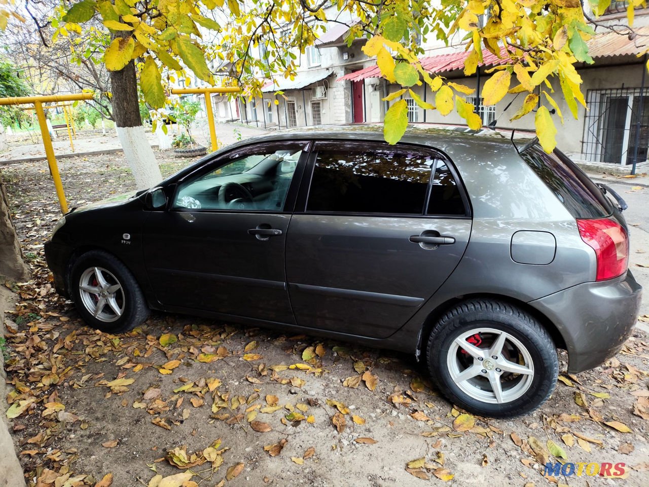 2004' Toyota Corolla photo #2