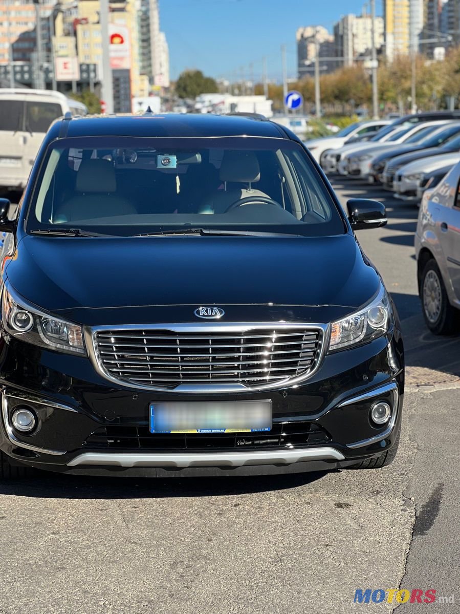 2017' Kia Carnival photo #6