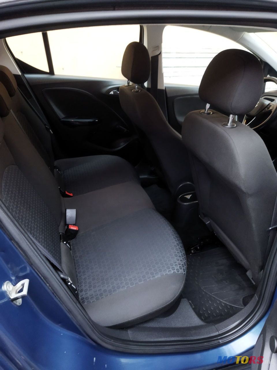 2015' Opel Corsa photo #6