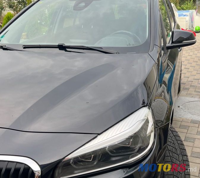 2019' BMW 2 Series Gran Tourer photo #5