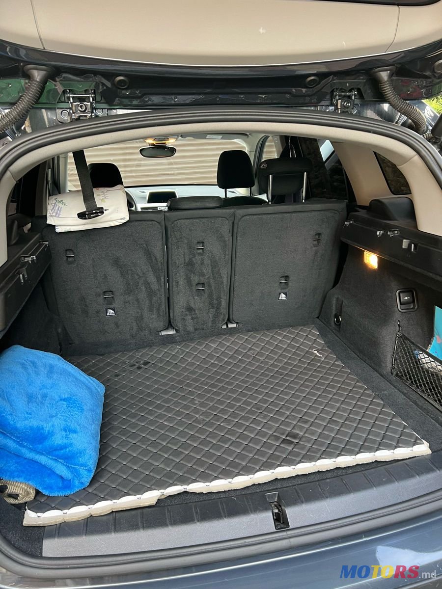 2019' BMW X1 photo #5