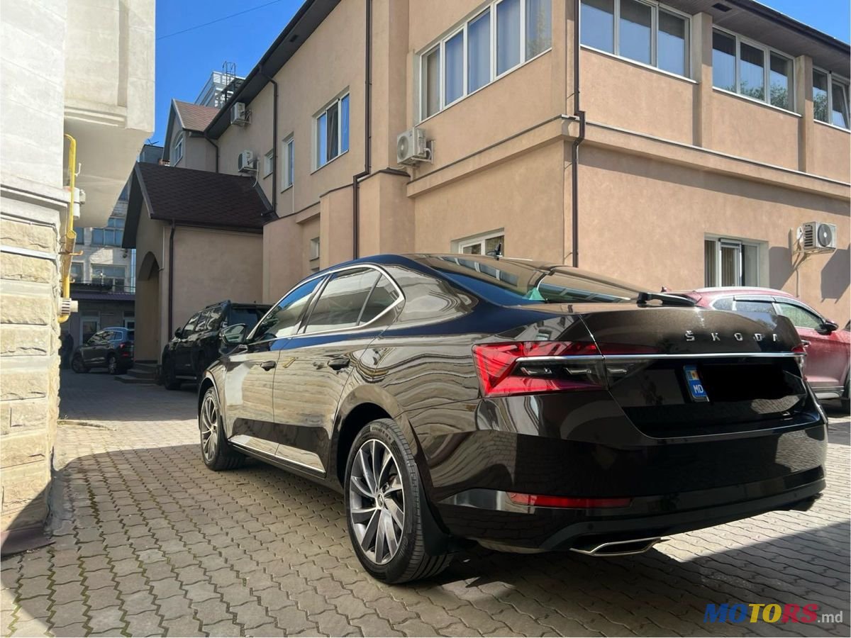 2021' Skoda Superb photo #2