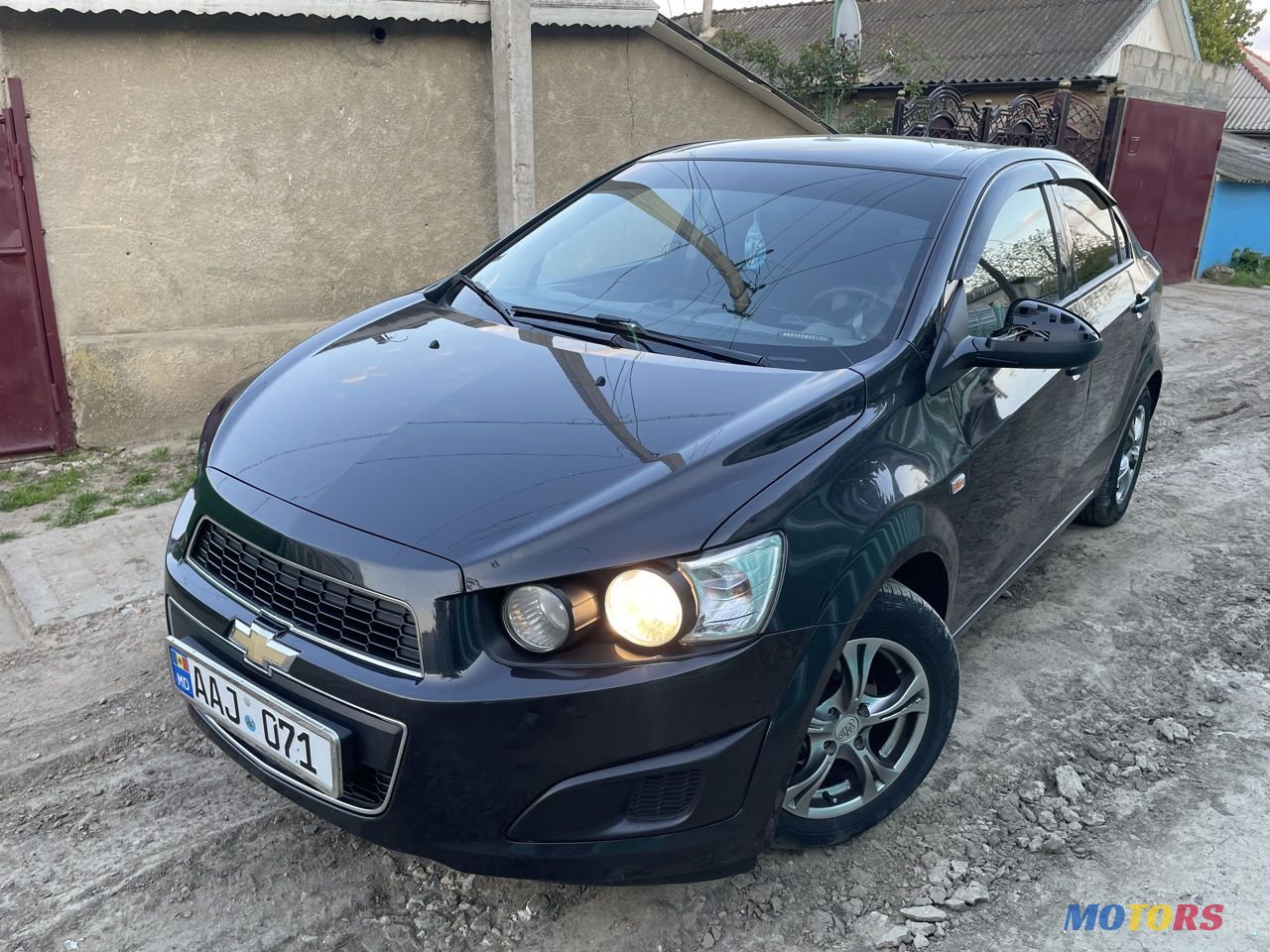 2014' Chevrolet Aveo photo #1