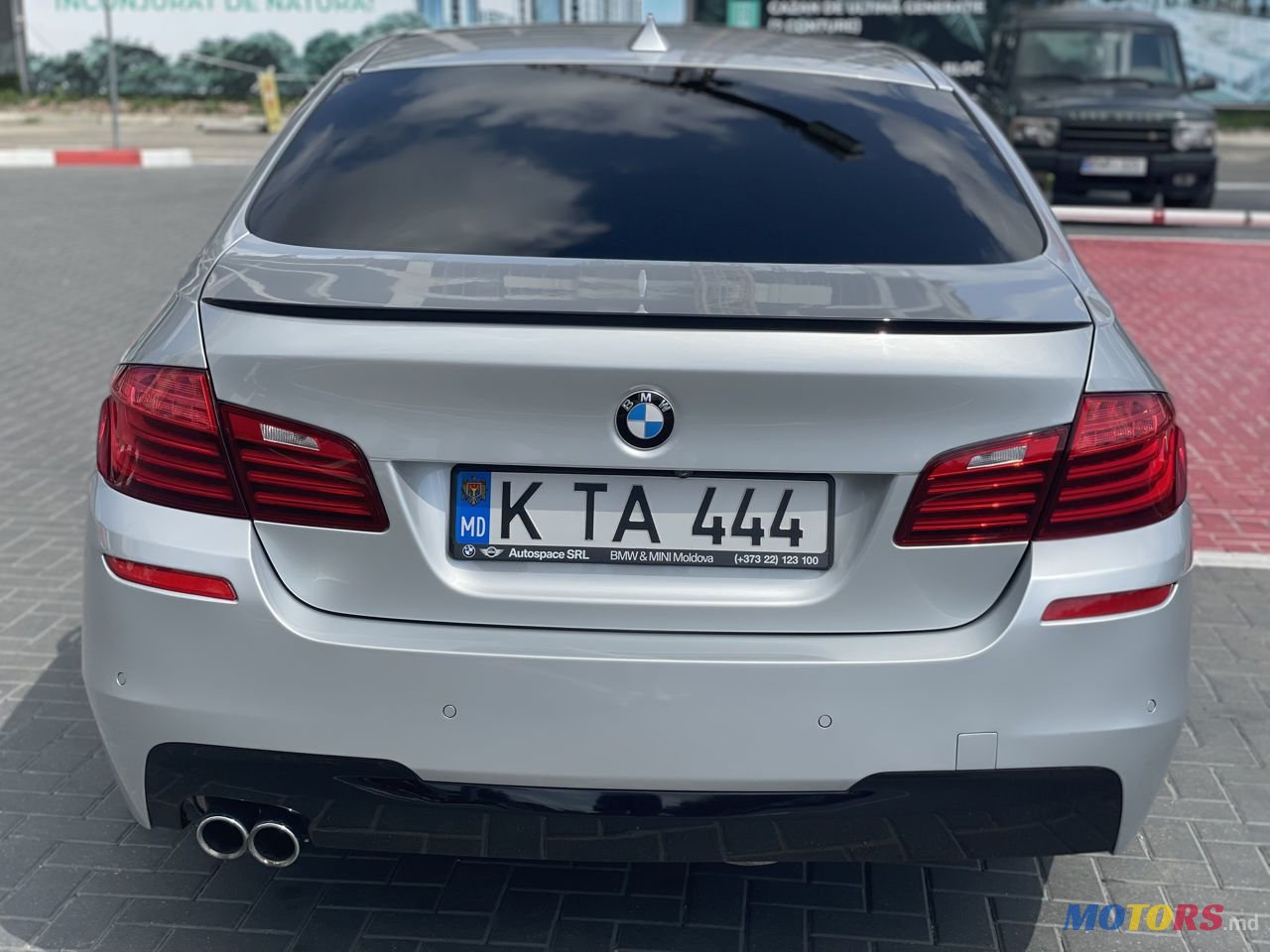 2016' BMW 5 Series photo #3