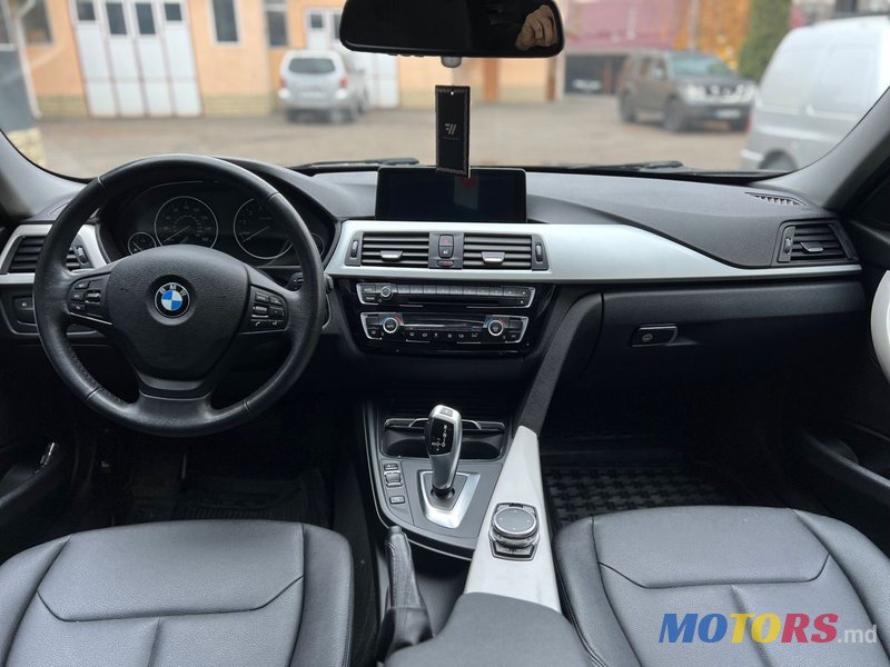 2016' BMW 3 Series photo #6