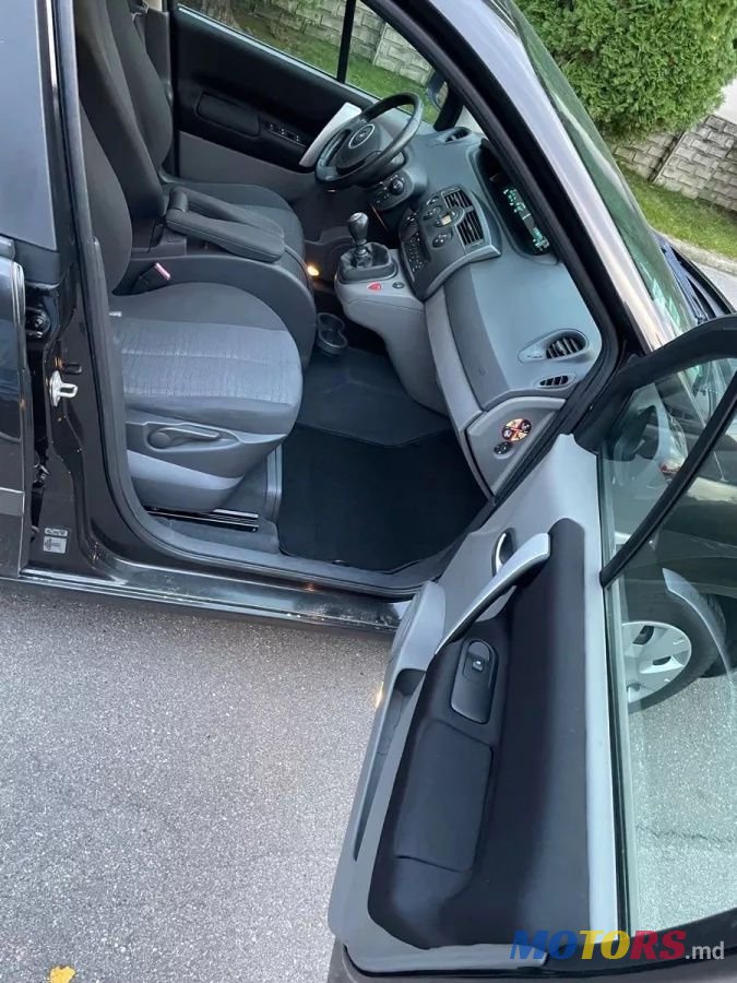 2006' Renault Scenic photo #6