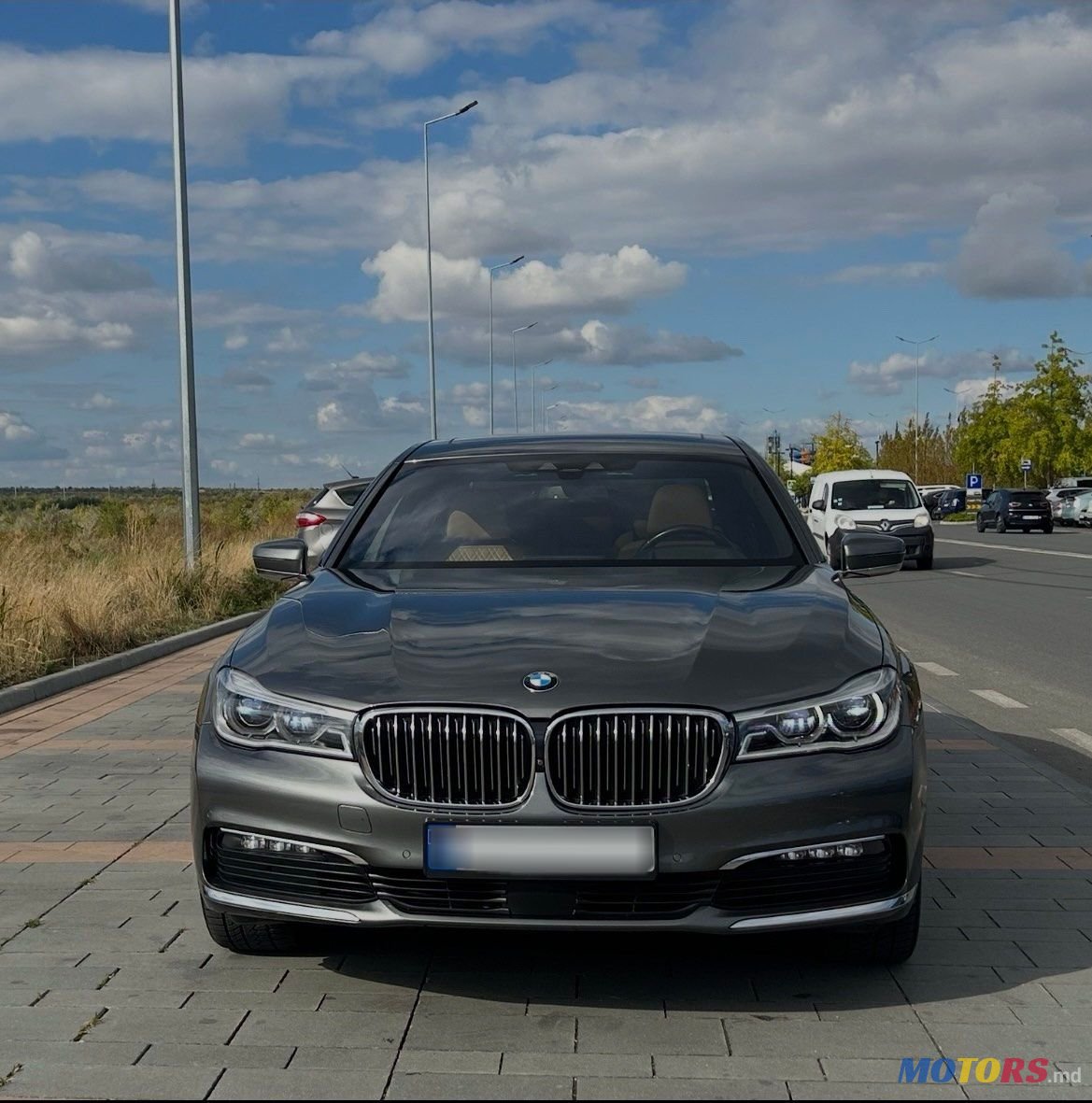 2017' BMW 7 Series photo #2