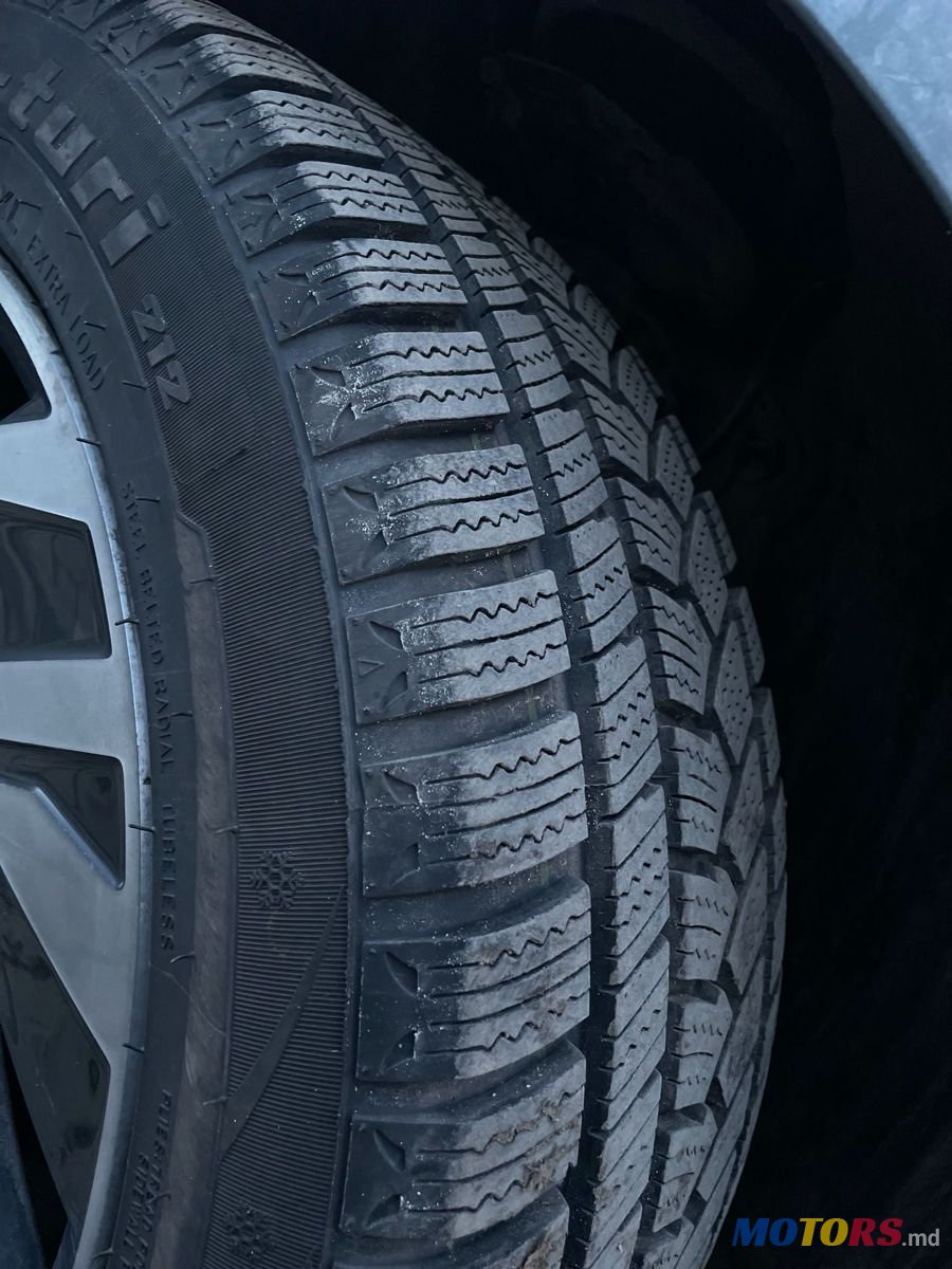 2018' Volkswagen Jetta photo #4