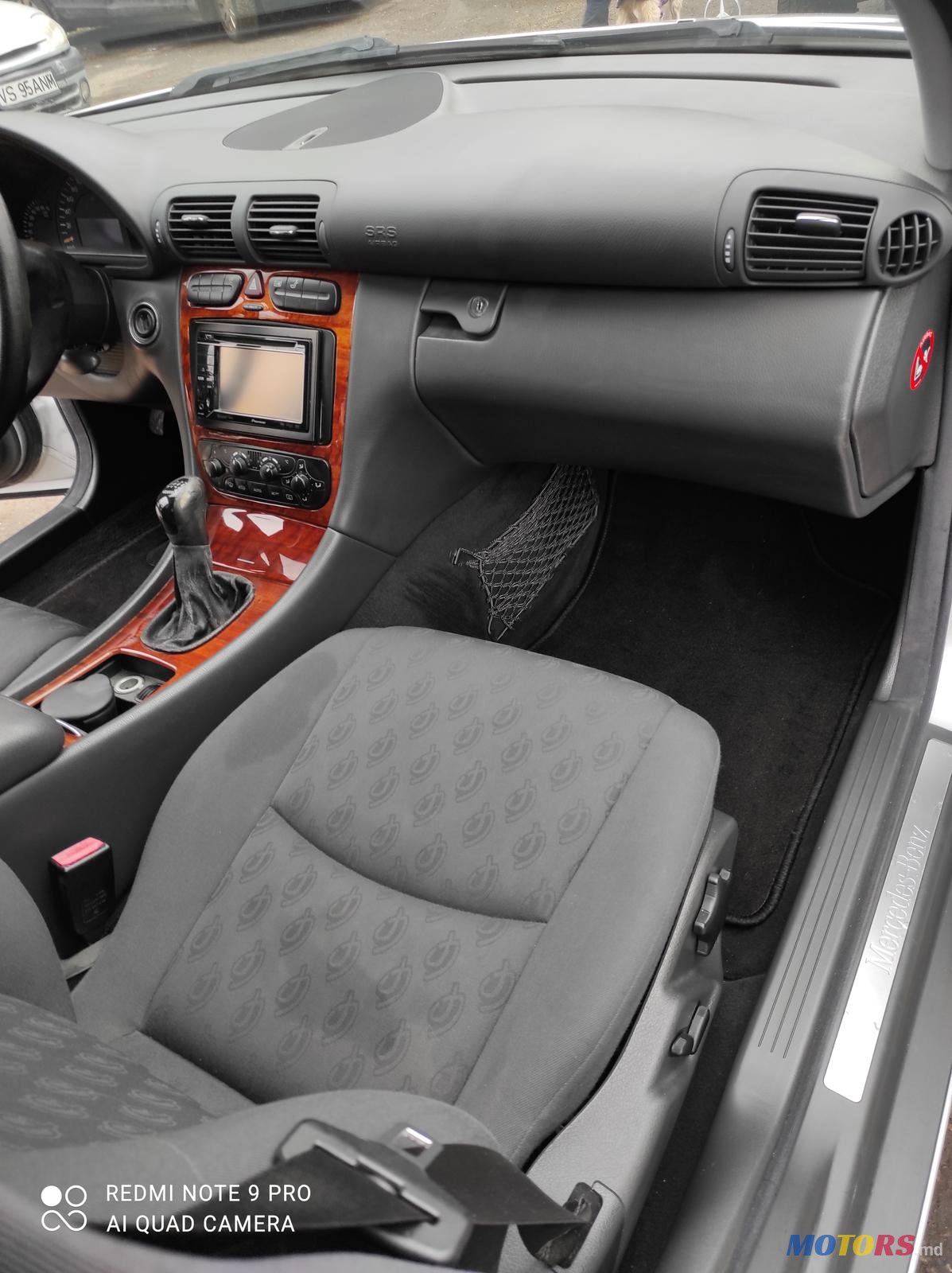 2003' Mercedes-Benz C-Class photo #3