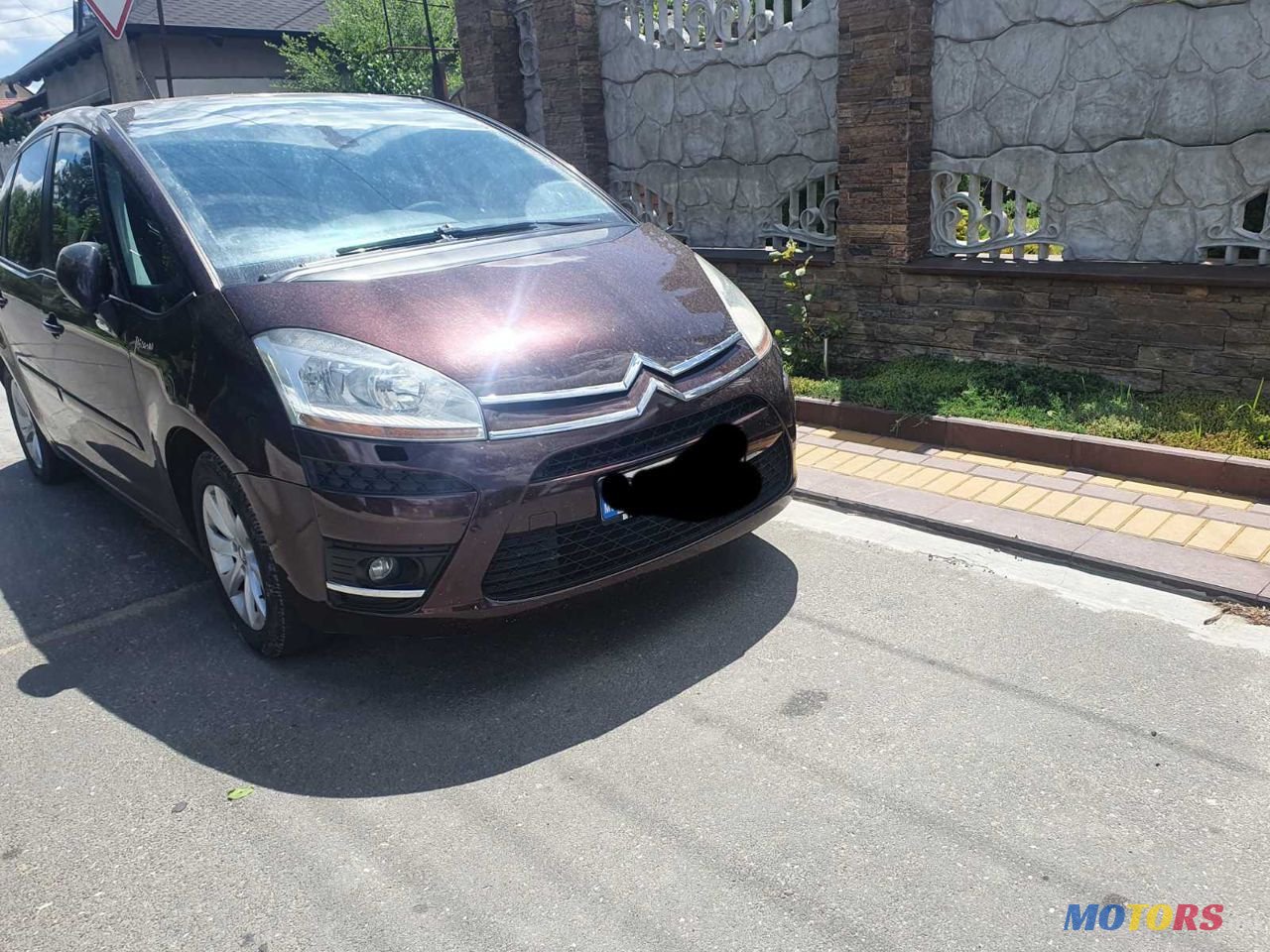 2008' Citroen C4 Picasso photo #1